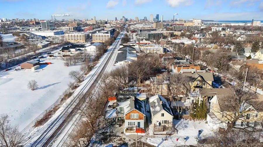 104 E Clarence STREET #106, Milwaukee, WI 53207 - Image #2