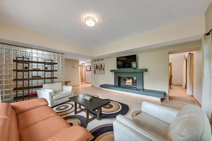 4678 Sonseeahray DRIVE, Hubertus, WI 53033 - #3