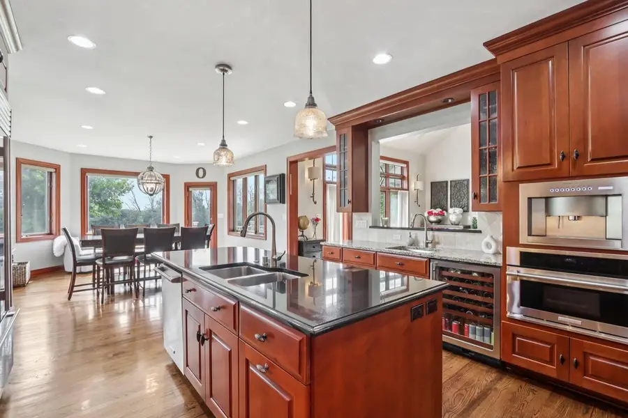 14165 Lindsay DRIVE, Brookfield, WI 53005 - Image #3