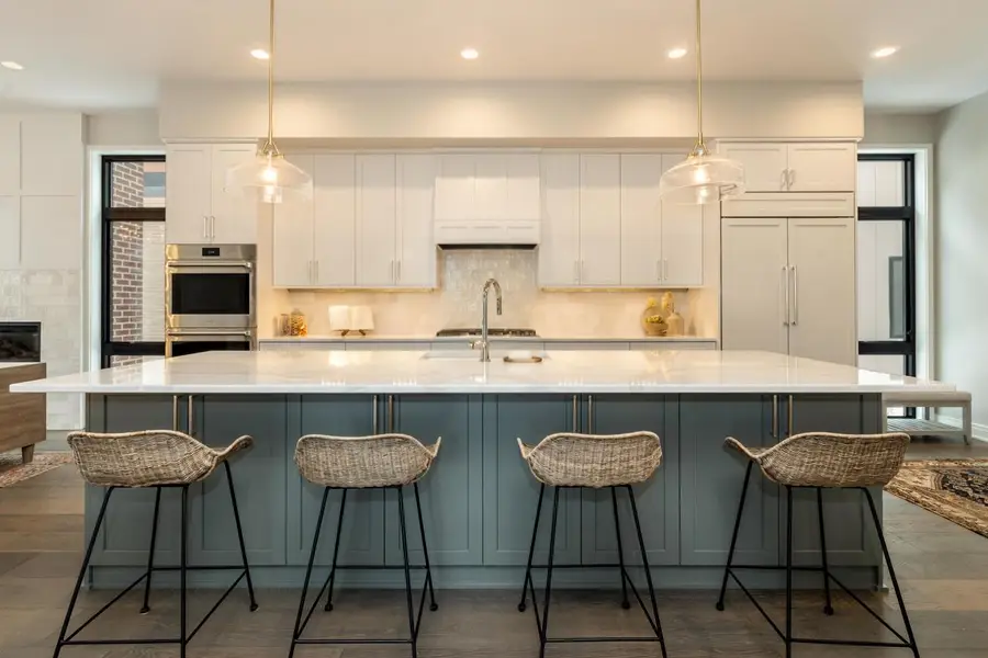 5589 N Danbury ROAD, Whitefish Bay, WI 53217 - Image #3