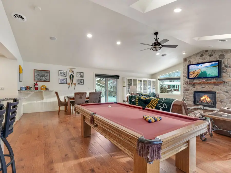 1735 S Oneida STREET, Green Bay, WI 54304 - Image #3