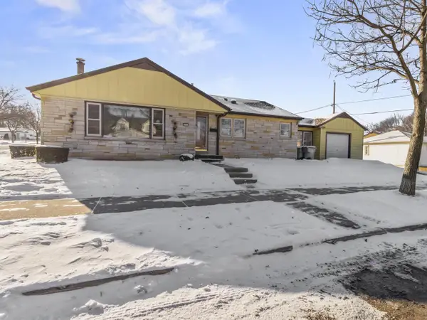 5701 W Stack DRIVE, Milwaukee, WI 53219