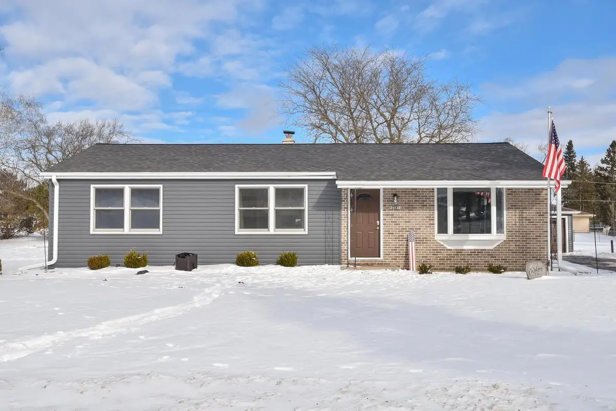 N61W23804 Sumac LANE, Sussex, WI 53089 - Image #1