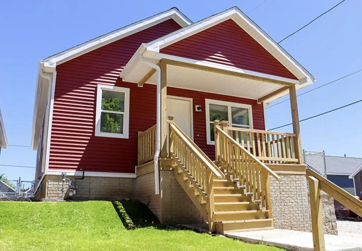 3348 N Vel R Phillips AVENUE, Milwaukee, WI 53212 - #1