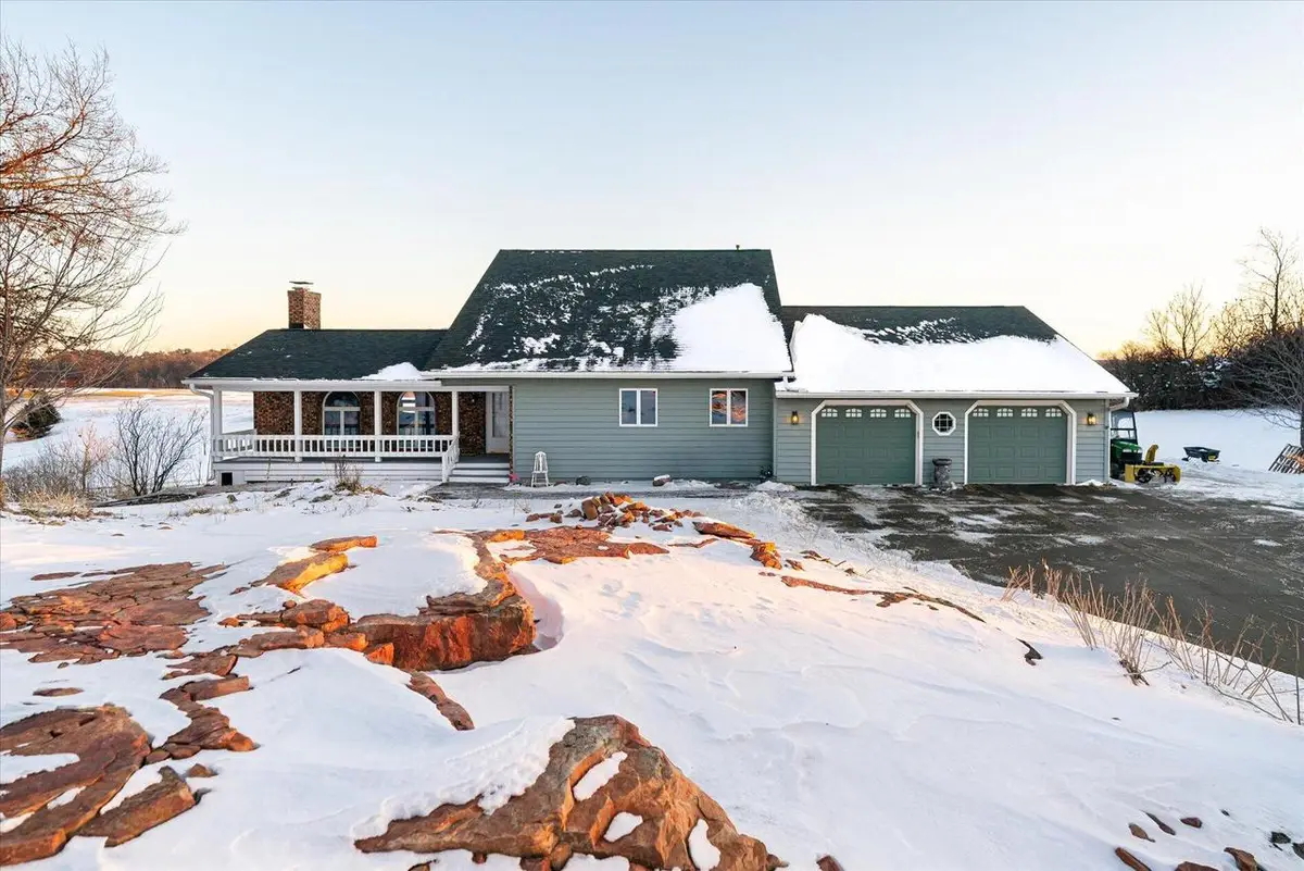 E7501 Circle DRIVE, Viroqua, WI 54665 - Image #1