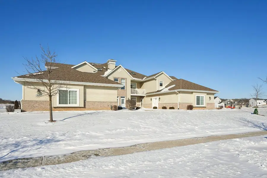 1620 Grey Fox TRAIL #D, Mukwonago, WI 53149 - Image #2