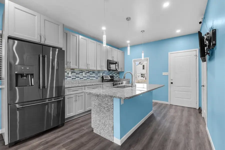 2045 S 15th PLACE, Milwaukee, WI 53204 - Image #2