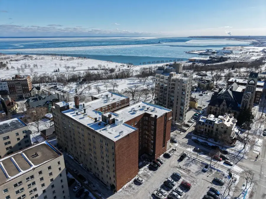 1028 E Juneau AVENUE #503, Milwaukee, WI 53202 - #3