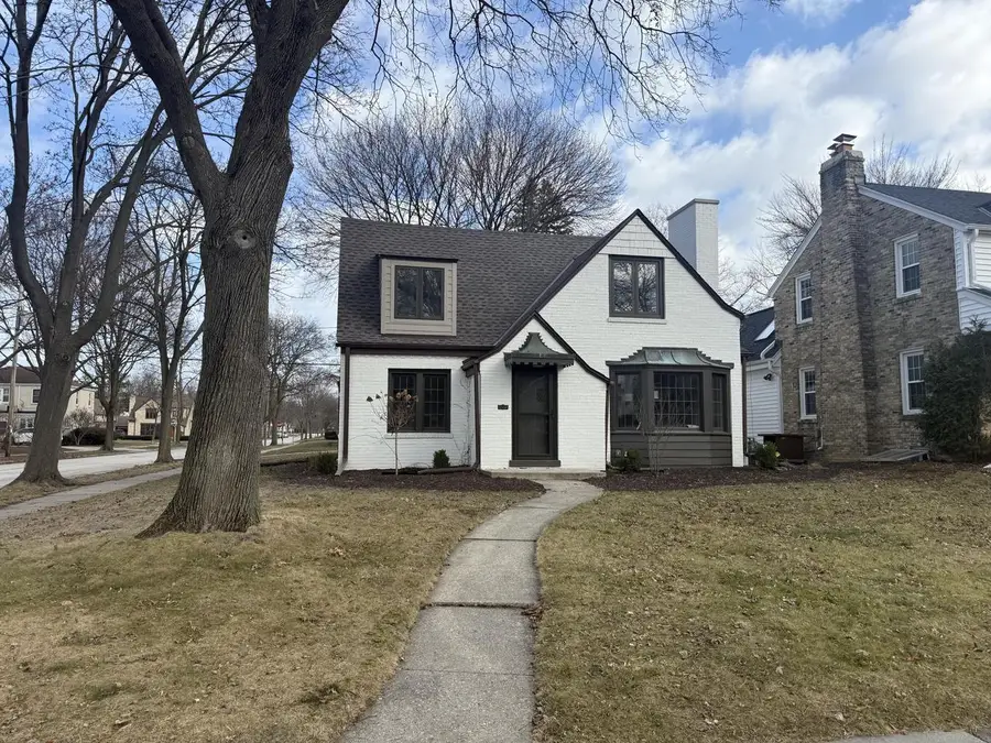 2578 N 88th STREET, Wauwatosa, WI 53226 - #2