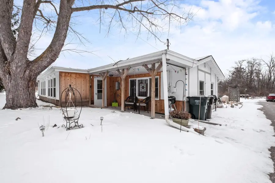 6151 S Miller LANE, New Berlin, WI 53146 - Image #3