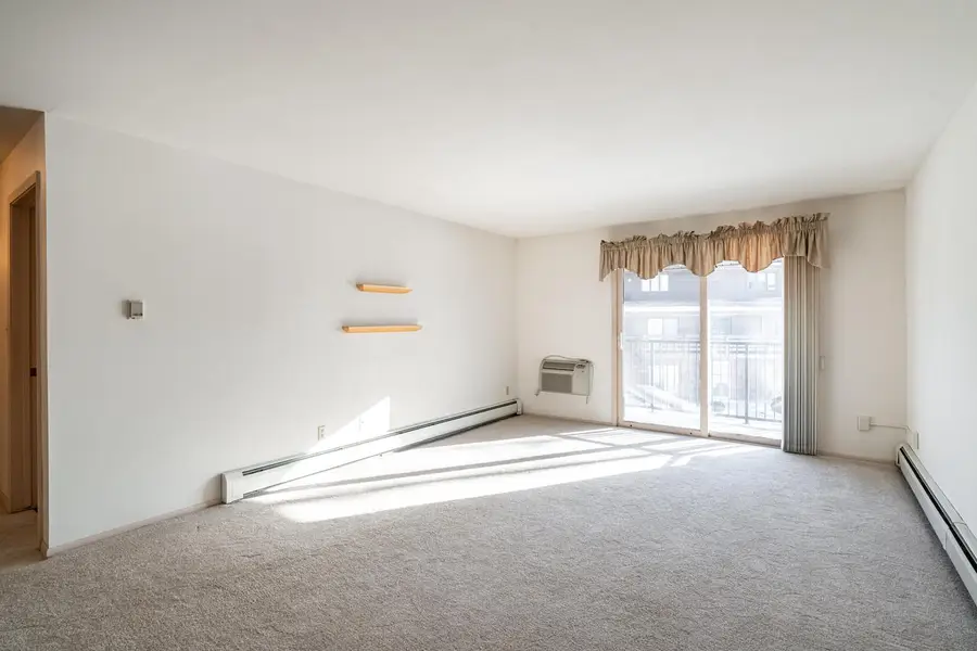 8530 W Waterford AVENUE #5, Greenfield, WI 53228 - Image #2