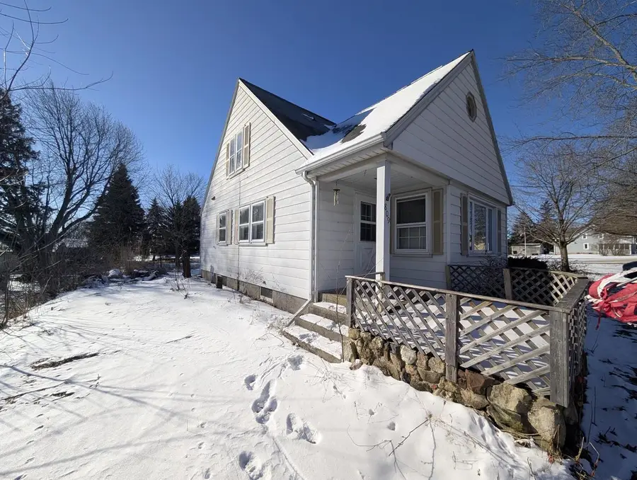 809 Fredonia AVENUE, Fredonia, WI 53021 - #3