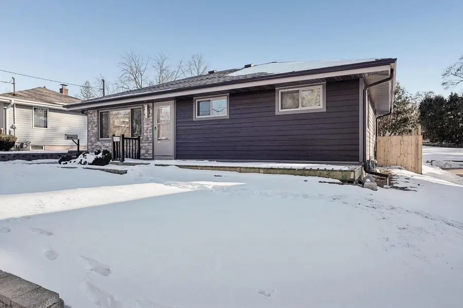 2131 Sunkist AVENUE, Waukesha, WI 53188 - Image #2