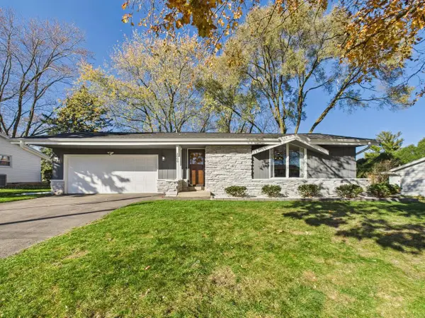 2000 Ramona ROAD, Waukesha, WI 53186