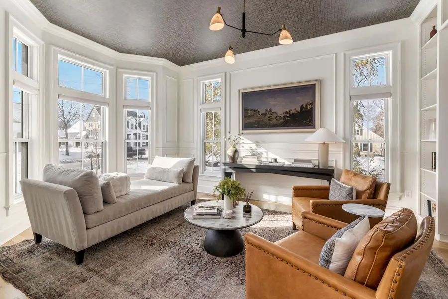 545 Wisconsin AVENUE, Delafield, WI 53018 - #3