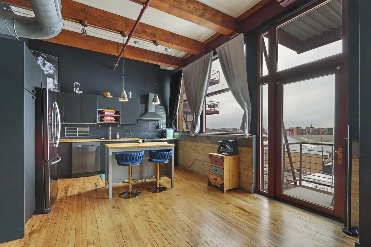 215 W Maple STREET #307, Milwaukee, WI 53204 - #1