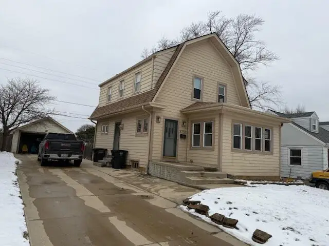 3757 S 56th STREET, Greenfield, WI 53220 - #2
