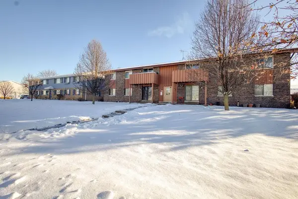 10259 W Whitnall Edge DRIVE #103, Franklin, WI 53132