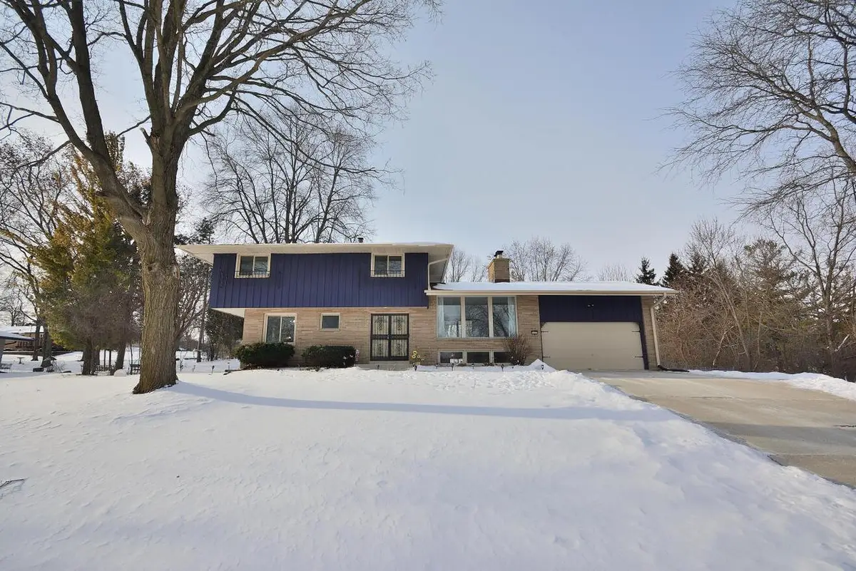 5005 S Menard DRIVE, New Berlin, WI 53151 - #1