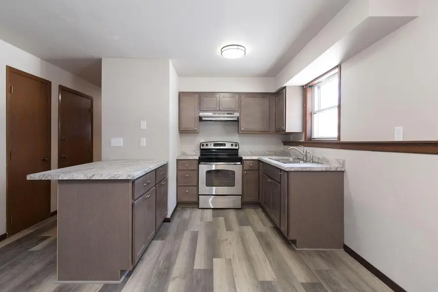 677 W 3rd AVENUE, Oshkosh, WI 54902 - #2