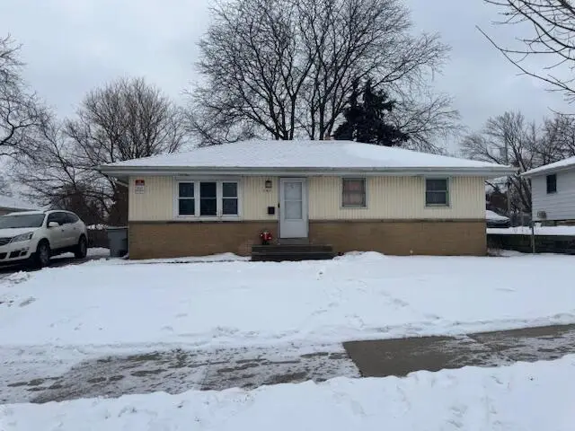 7711 W Mill ROAD, Milwaukee, WI 53218 - #1