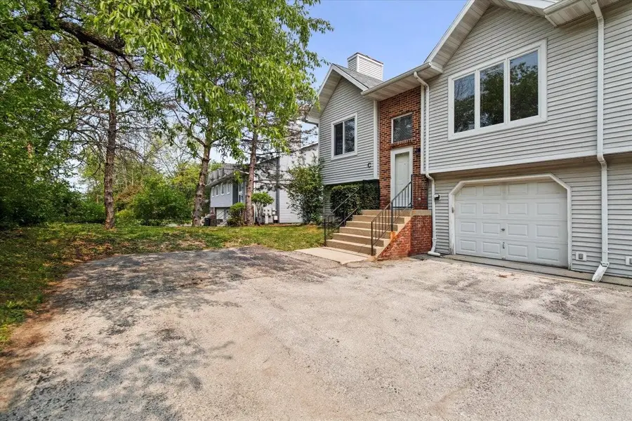 1829 Woodburn ROAD #C, Waukesha, WI 53188 - Image #2