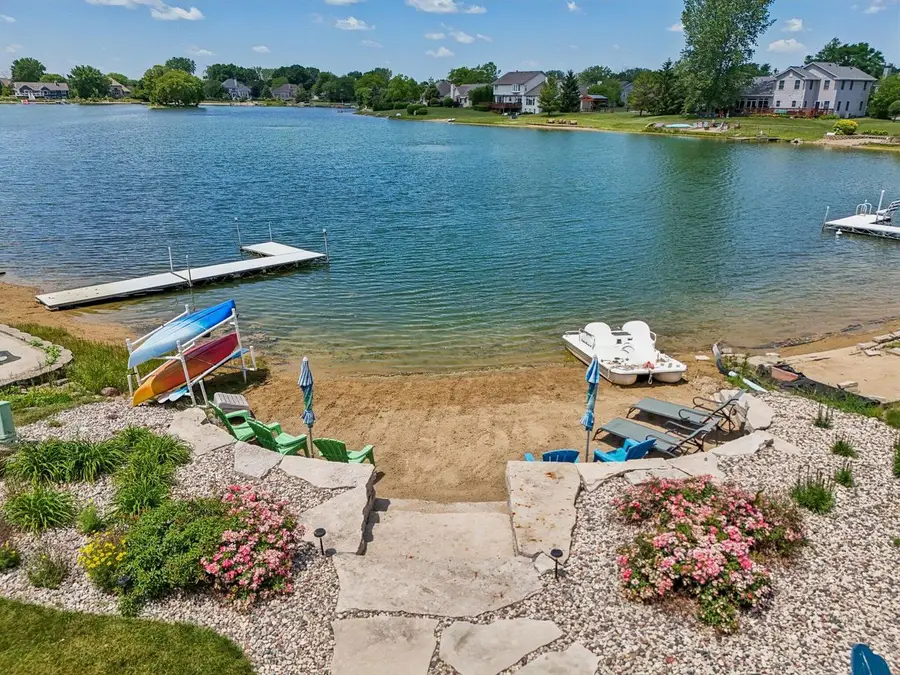 10473 S George DRIVE, Oak Creek, WI 53154 - #2