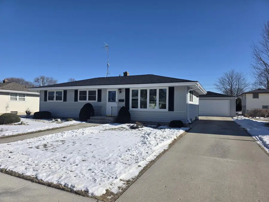 2023 N 27th PLACE, Sheboygan, WI 53081 - Image #2