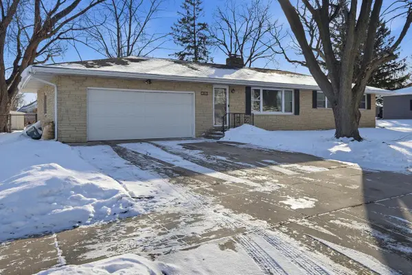 1443 Buena Vista DRIVE, Sun Prairie, WI 53590
