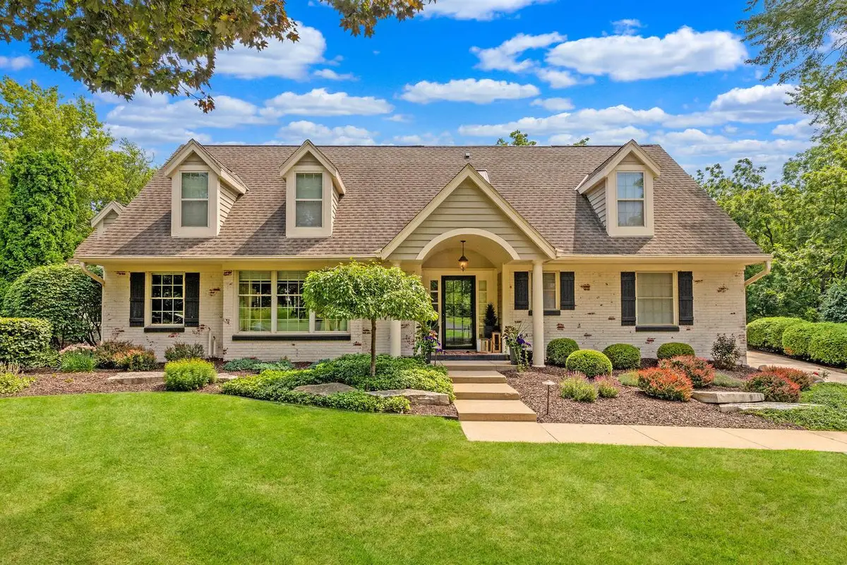 920 Madera CIRCLE, Elm Grove, WI 53122 - #1