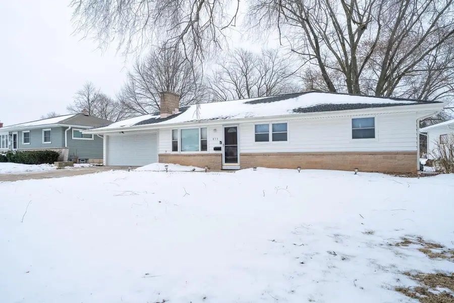 813 N Moreland BOULEVARD, Waukesha, WI 53188 - Image #3