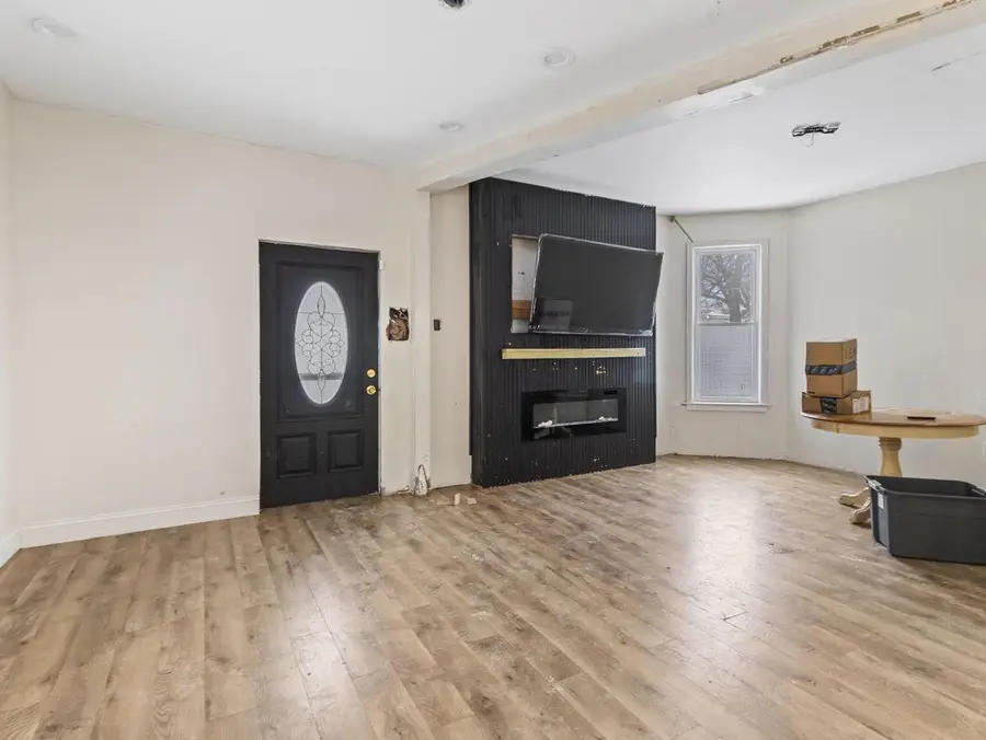 2418 S 30th STREET, Milwaukee, WI 53215 - #3