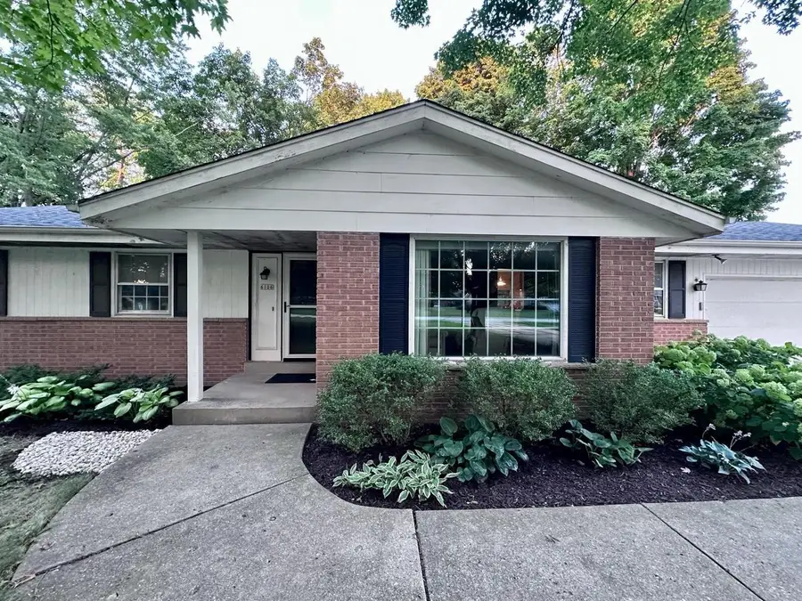 6106 S 121st STREET, Hales Corners, WI 53130 - #3