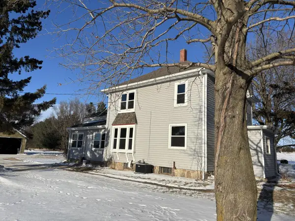 W397S11030 Chimney Rock, Eagle, WI 53119