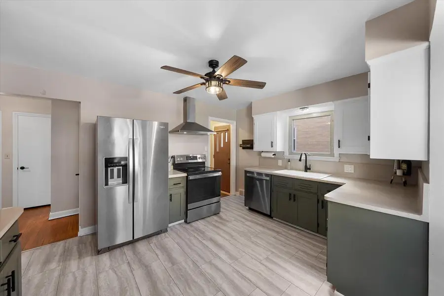 2217 Lefeber AVENUE, Wauwatosa, WI 53213 - #3