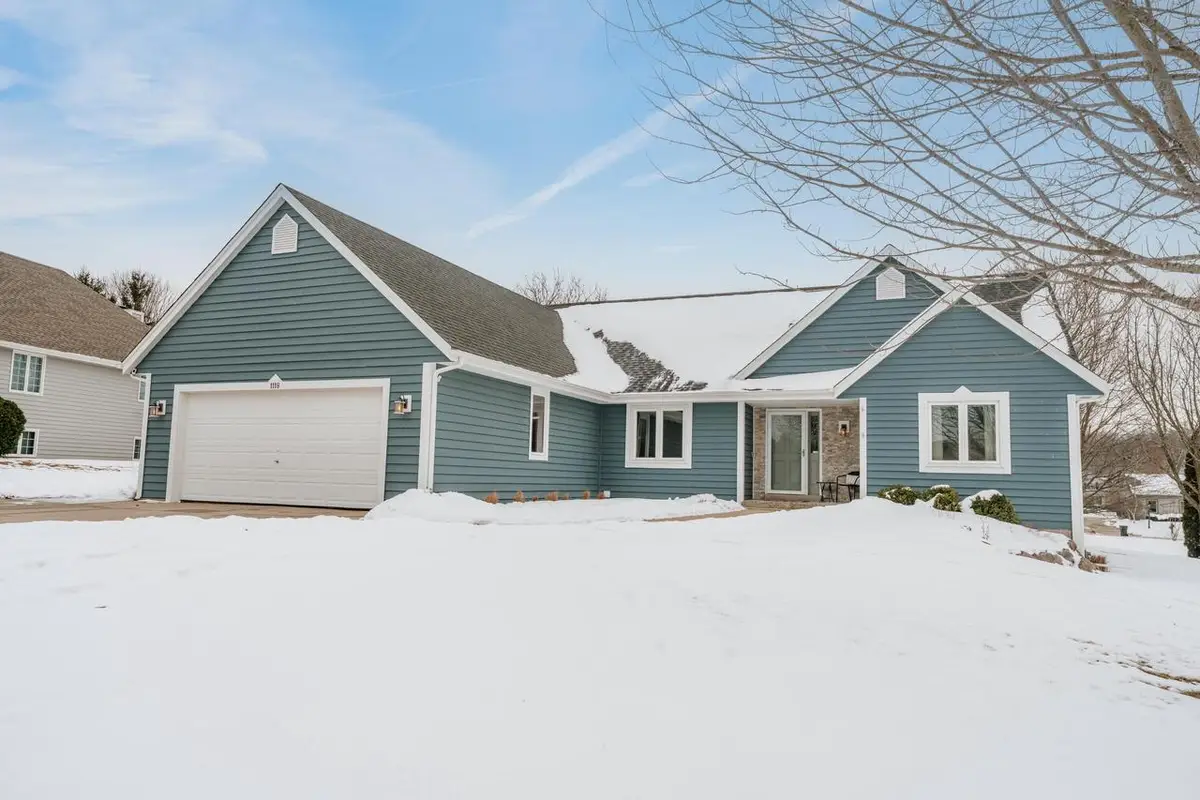 1118 Riverwalk COURT, Pewaukee, WI 53072 - #1