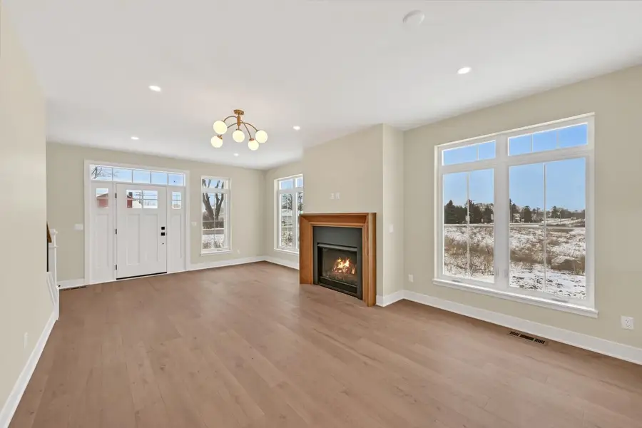 498 Bastle Wynd #10, Port Washington, WI 53074 - #3