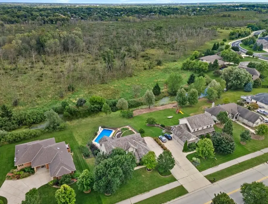 W172N7862 Shady LANE, Menomonee Falls, WI 53051 - #2