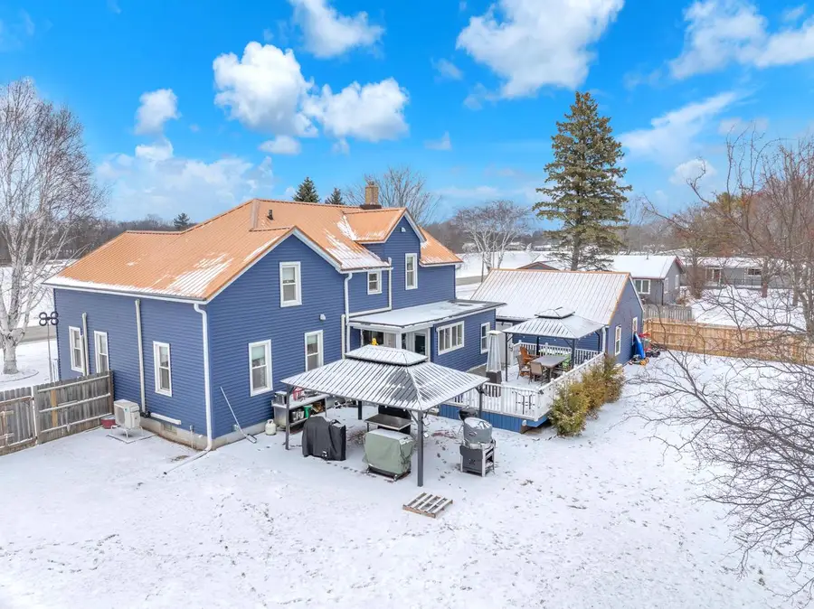 615 E Washington AVENUE, Cleveland, WI 53015 - Image #3