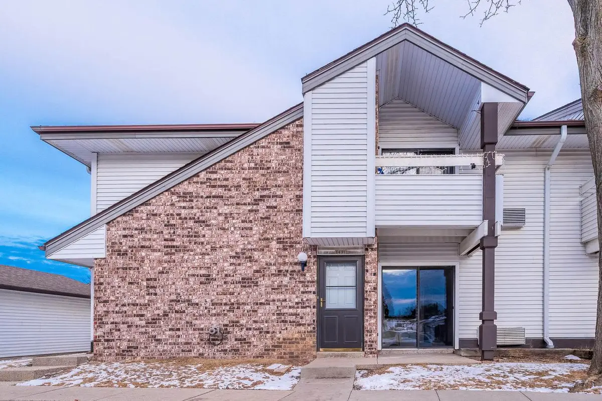 8491 N 107th STREET #4, Milwaukee, WI 53224 - #1