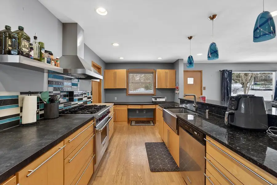 1150 Parkway DRIVE, Brookfield, WI 53005 - Image #3