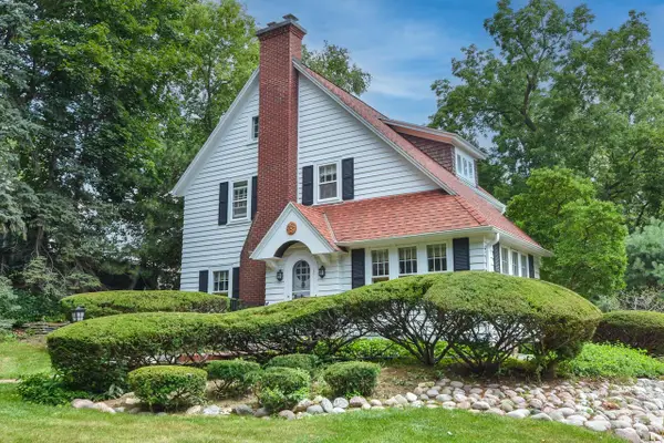 1158 Kavanaugh PLACE, Wauwatosa, WI 53213