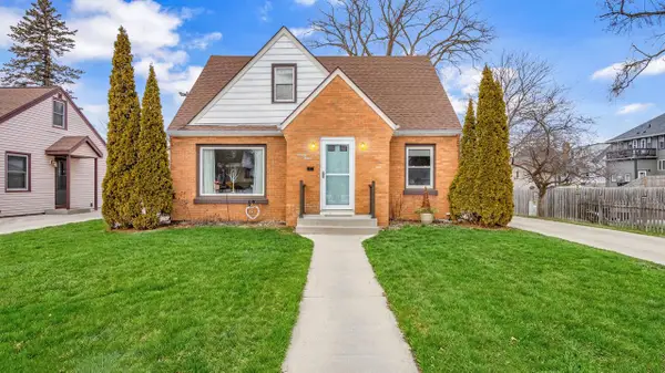 1112 Kensington AVENUE, Plymouth, WI 53073