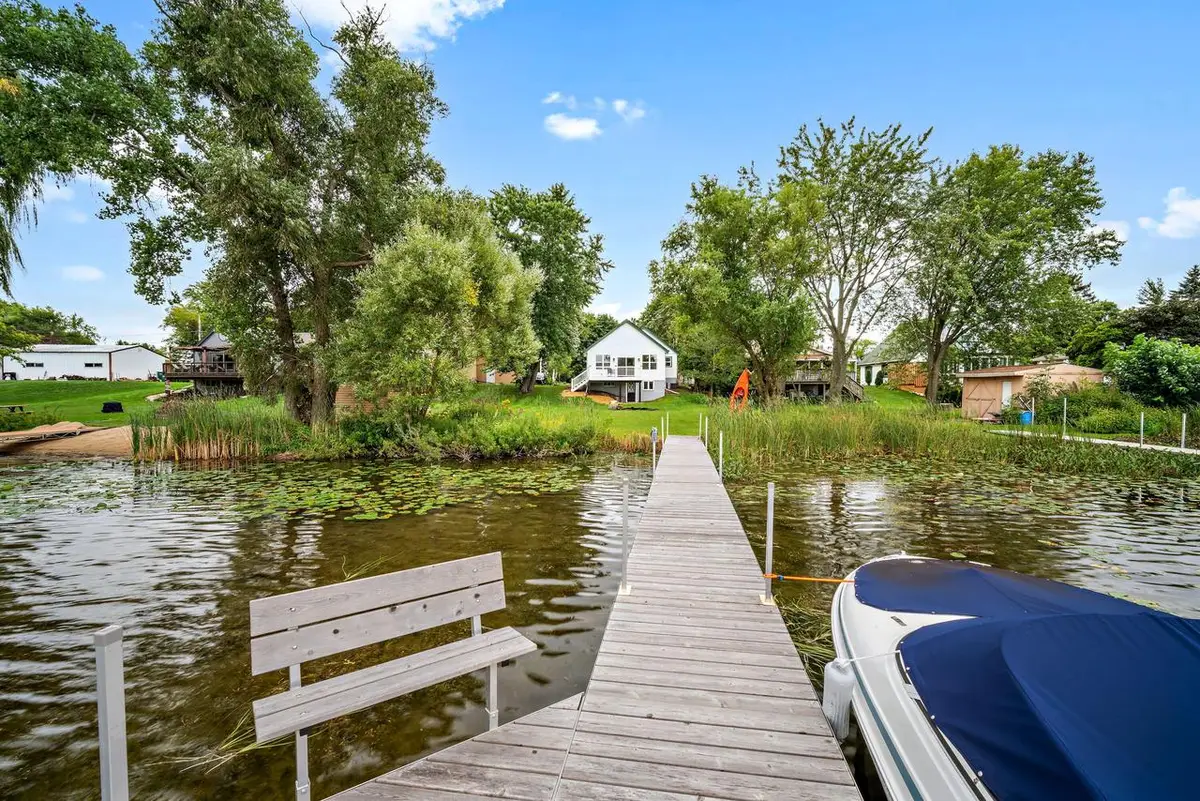 1266 E Green Lake DRIVE, West Bend, WI 53090 - #1