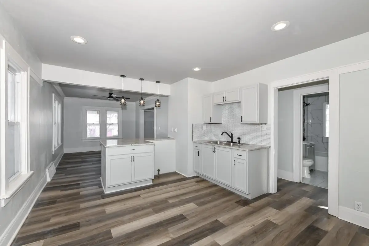 5327 W Wright STREET, Milwaukee, WI 53210 - #1