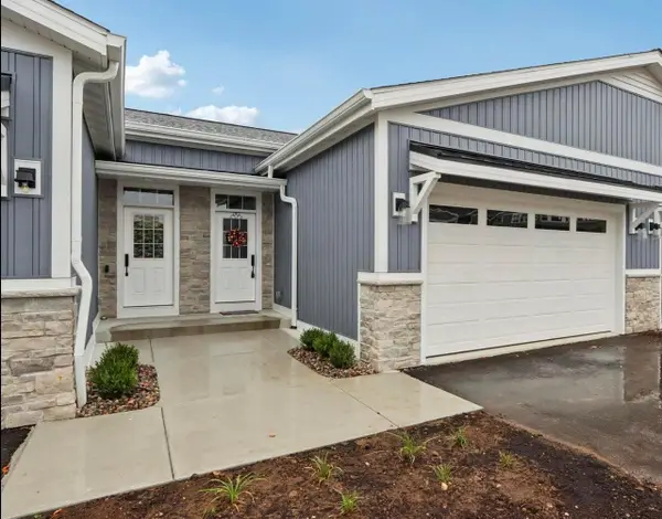 405 Falcon Ridge DRIVE #15, Burlington, WI 53105