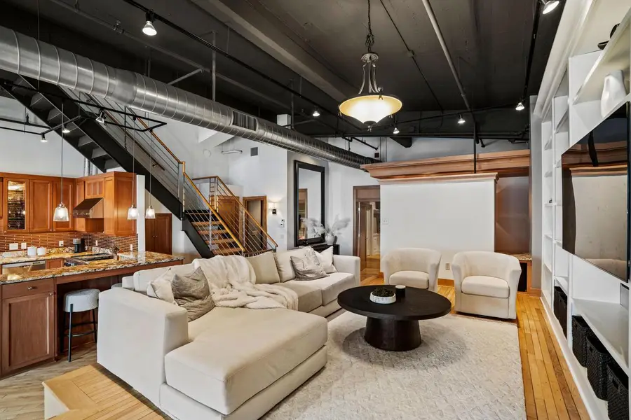 730 N Plankinton AVENUE #10C, Milwaukee, WI 53203 - #3