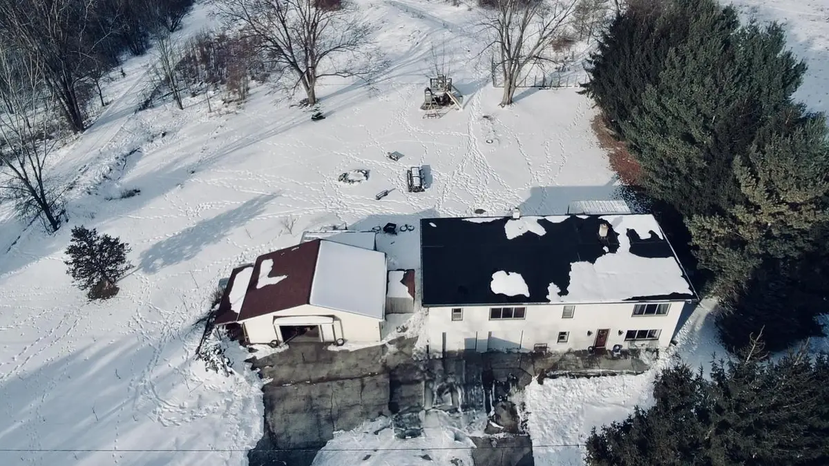 311 S Lapham Peak ROAD, Delafield, WI 53018 - Image #1