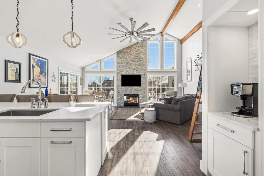 1790 Cottage DRIVE #7-01, Lake Geneva, WI 53147 - #2