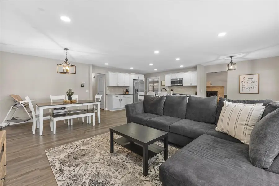 12940 W Wilbur DRIVE, New Berlin, WI 53151 - #3